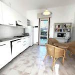 In 54701 Апартаменты *